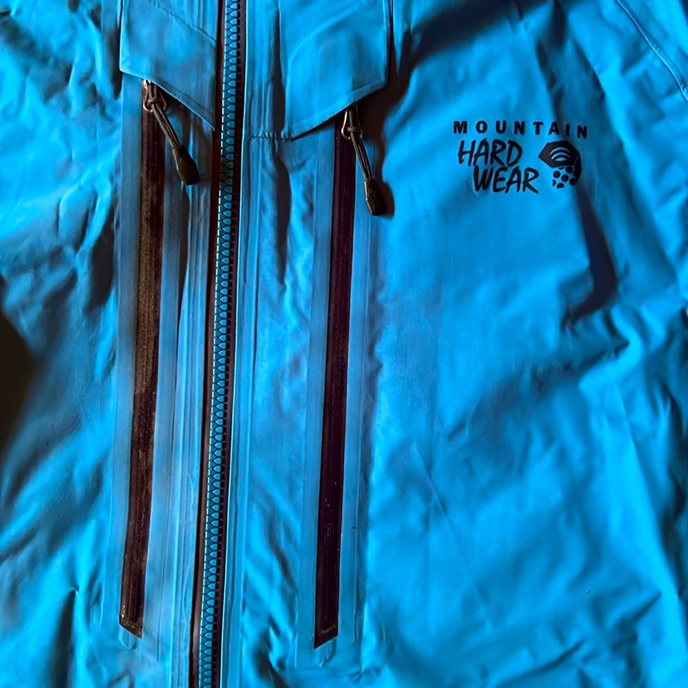 Mountain Hardwear Blue Raincoat with Hood and Weather-Resistant Material - Picture 3 of 7